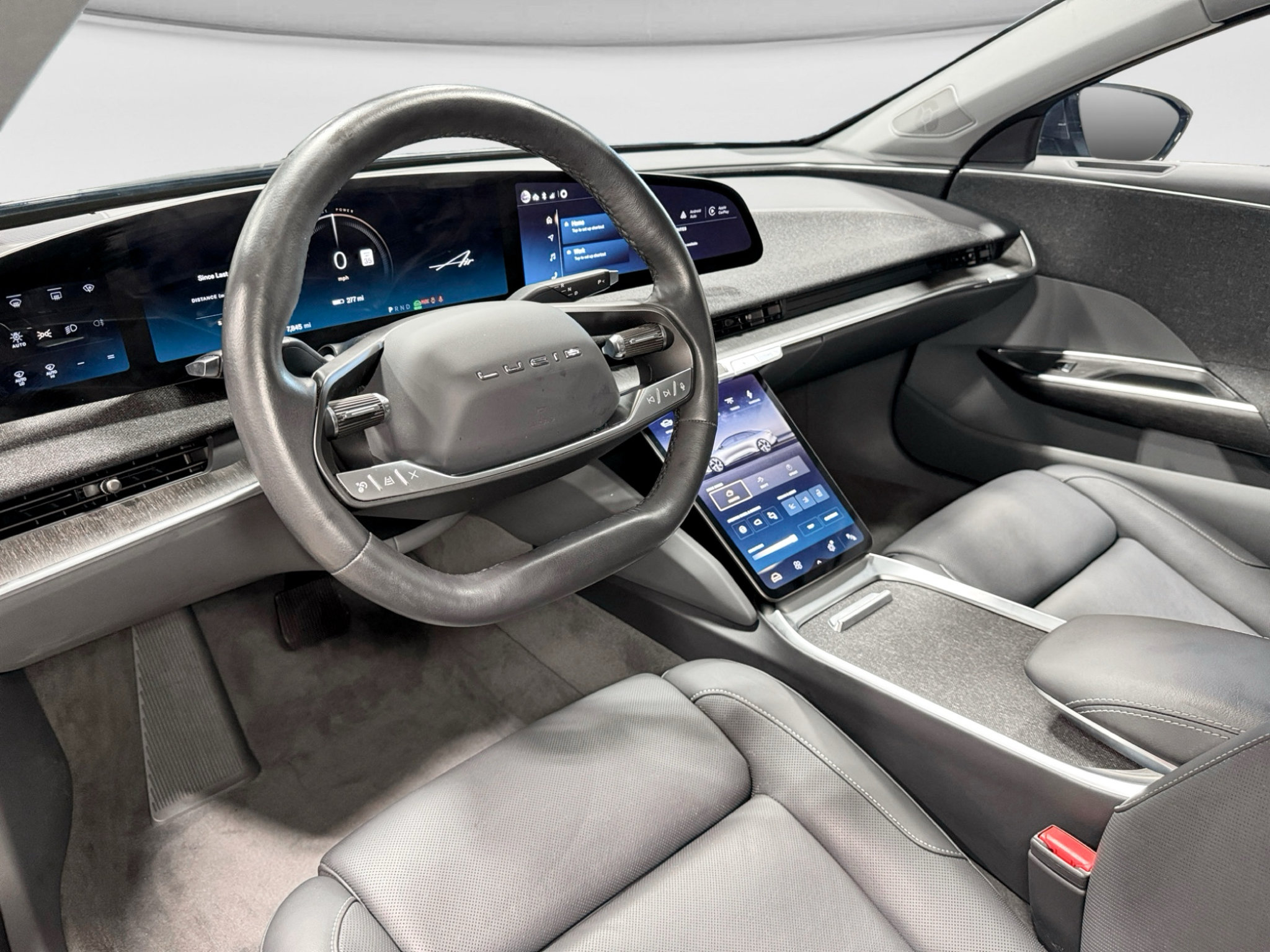 Used 2025 Lucid Air Touring AWD/4WD image 17