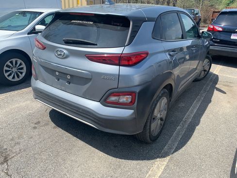 Used 2021 Hyundai Kona Ultimate w/ Cargo Package FWD image 3