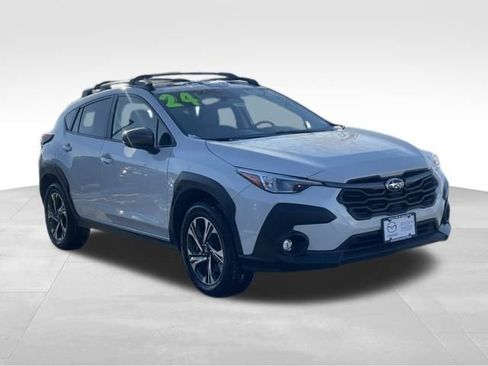 Used 2024 Subaru Crosstrek 2.0i Premium image 3