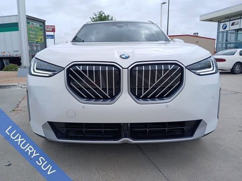 Used 2025 BMW X3 xDrive30 AWD/4WD image 2