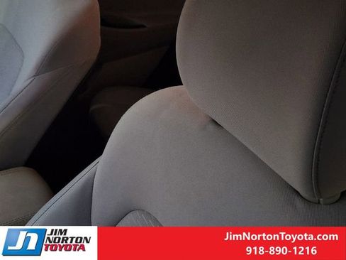 Used 2019 Hyundai Tucson SE image 16