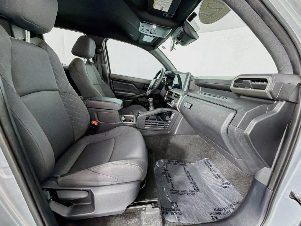 Used 2024 Toyota Tacoma SR AWD/4WD image 30
