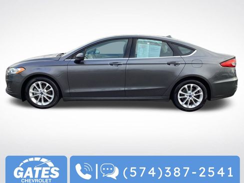 Used 2020 Ford Fusion SE image 7