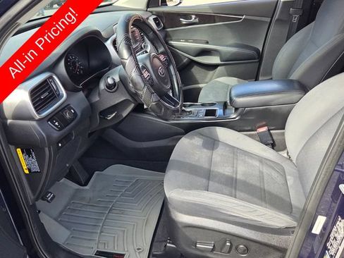 Used 2016 Kia Sorento FWD w/ LX Convenience Package image 9