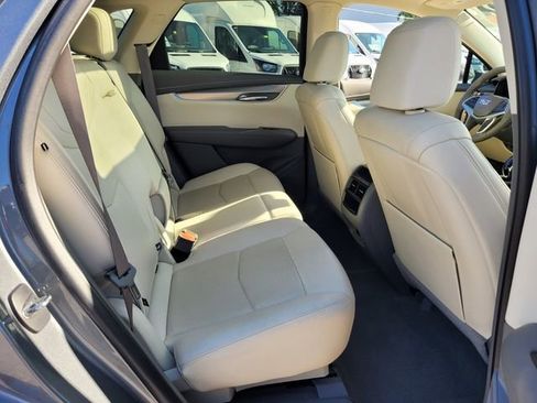 Used 2021 Cadillac XT5 Premium Luxury image 18