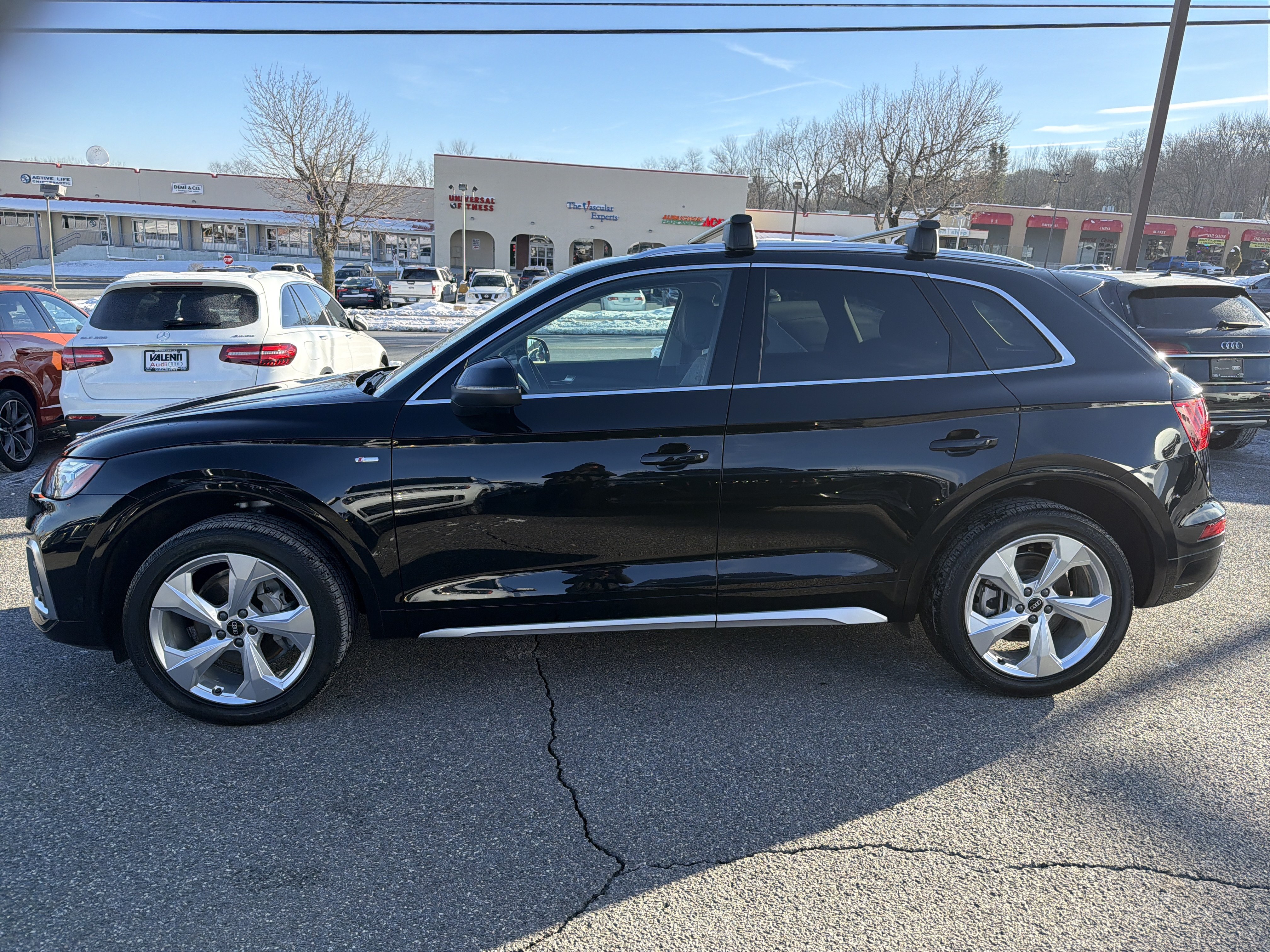 Certified 2023 Audi Q5 2.0T Premium Plus w/ Premium Plus Package AWD/4WD image 4