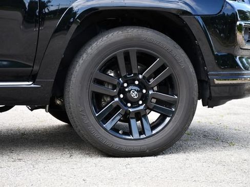 Used 2019 Toyota 4Runner Limited AWD/4WD image 9