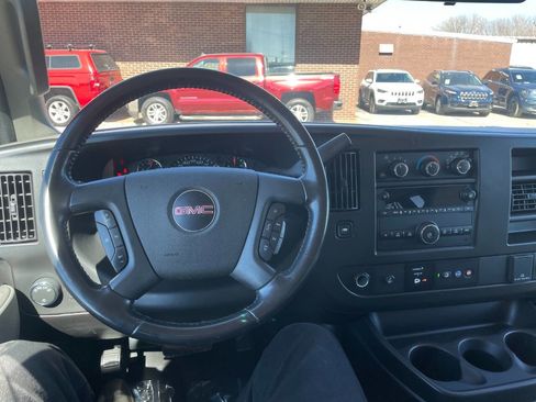 Used 2023 GMC Savana 3500 LS w/ Chrome Appearance Package image 34