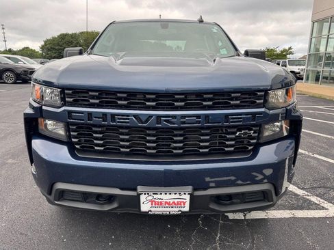 Used 2020 Chevrolet Silverado 1500 Custom w/ Custom Value Package AWD/4WD image 9