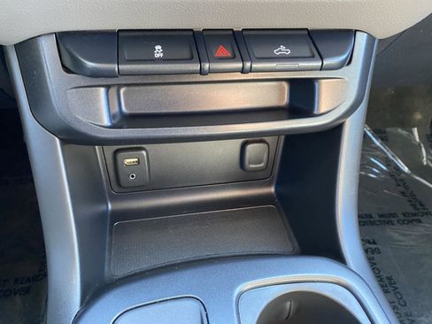 Used 2015 Chevrolet Colorado W/T w/ WT Convenience Package image 18