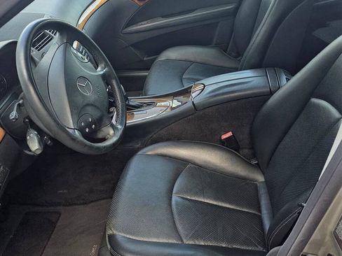 Used 2005 Mercedes-Benz E 320 Sedan image 13