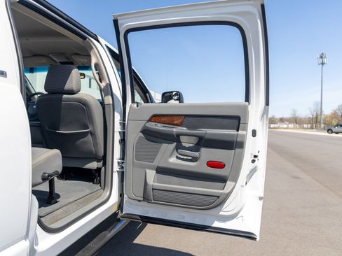 Used 2006 Dodge Ram 2500 Truck SLT w/ Light Group image 35