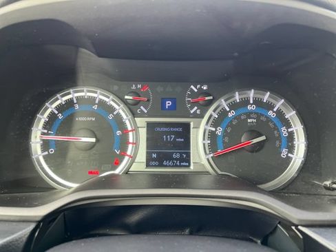 Used 2019 Toyota 4Runner TRD Off-Road Premium AWD/4WD image 20