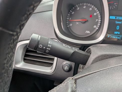 Used 2015 Chevrolet Equinox LT w/ Driver Convenience Package image 11