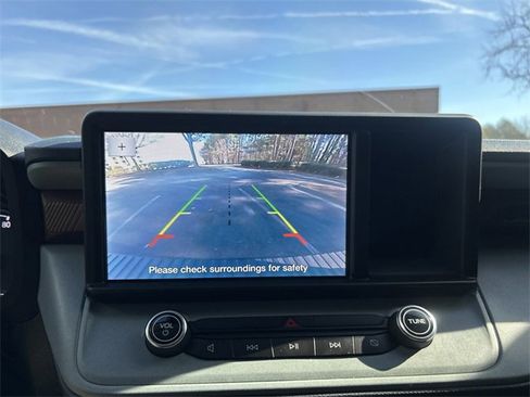 Used 2022 Ford Maverick Lariat w/ Equipment Group 500A Standard image 11