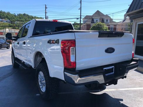 Used 2018 Ford F250 XL w/ STX Appearance Package AWD/4WD image 4