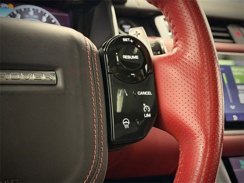 Used 2022 Land Rover Range Rover Sport SVR image 31