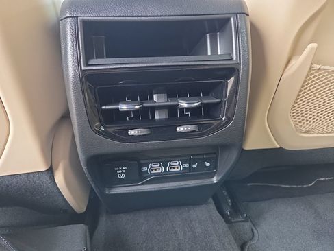 Certified 2023 Jeep Grand Cherokee 4WD 4xe w/ Luxury Tech Group II image 26