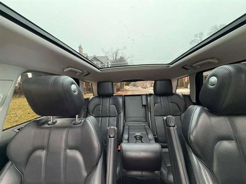 Used 2016 Land Rover Range Rover Sport HSE image 37