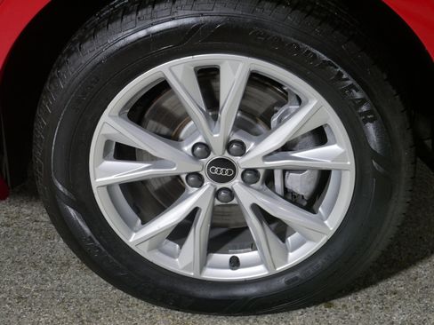 Used 2024 Audi Q3 2.0T Premium image 15