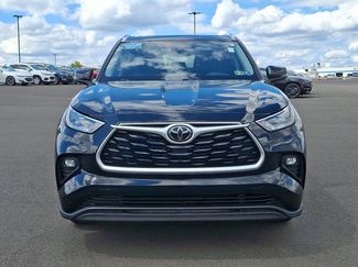Used 2020 Toyota Highlander XLE video 2