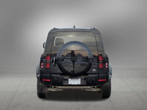 Certified 2023 Land Rover Defender 110 X-Dynamic SE image 5