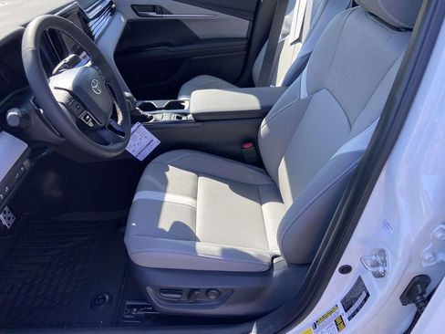 New 2026 Toyota Camry SE FWD image 16