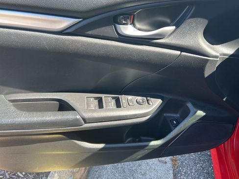 Used 2020 Honda Civic Sport image 13