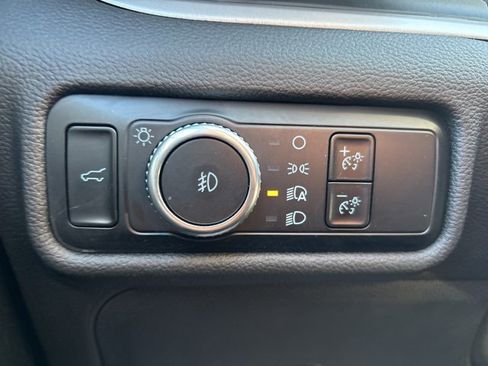 Used 2023 Ford Explorer XLT w/ Equipment Group 202A image 19