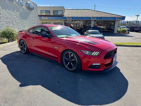 Used 2017 Ford Mustang GT Premium w/ Equipment Group 401A image 5