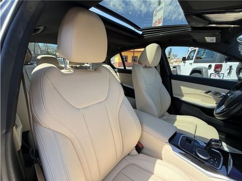 Used 2019 BMW 330i Sedan w/ Premium Package image 33