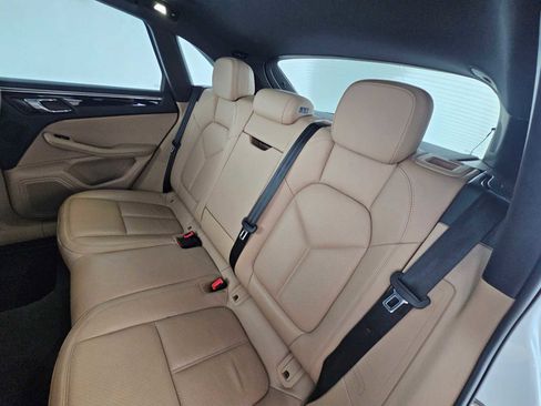 Used 2024 Porsche Macan S image 18