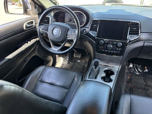 Used 2021 Jeep Grand Cherokee Limited AWD/4WD image 12