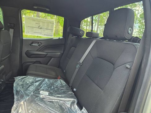 New 2026 Chevrolet Colorado LT RWD image 16