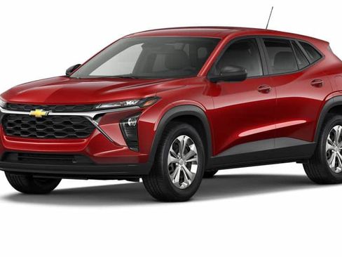 New 2026 Chevrolet Trax LS w/ Driver Confidence Package FWD image 2