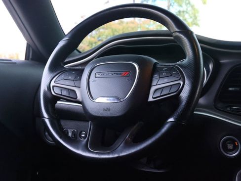 Used 2021 Dodge Challenger R/T Scat Pack RWD image 8