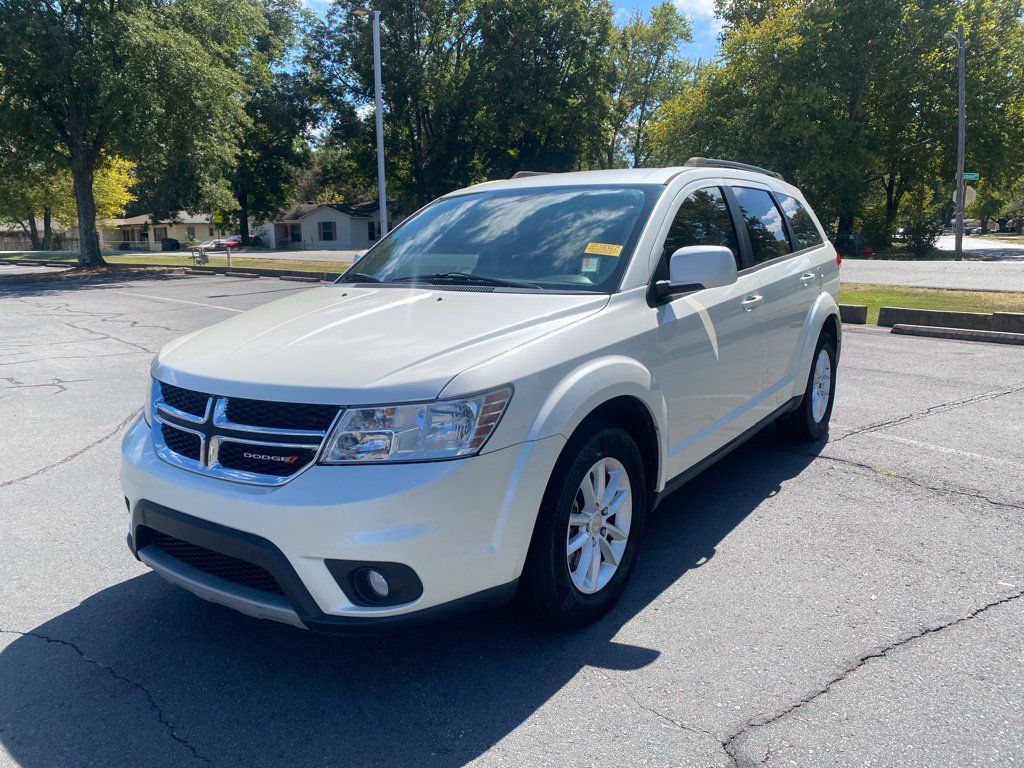 Used 2015 Dodge Journey SXT w/ Flexible Seating Group FWD image 3