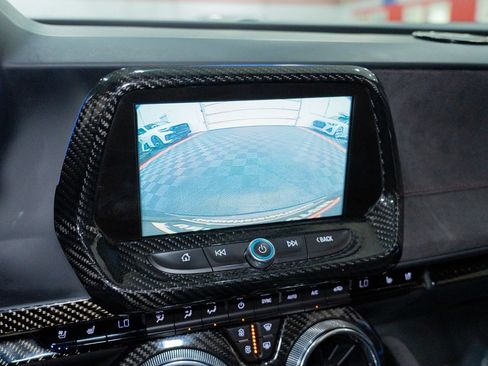 Used 2018 Chevrolet Camaro ZL1 RWD image 38