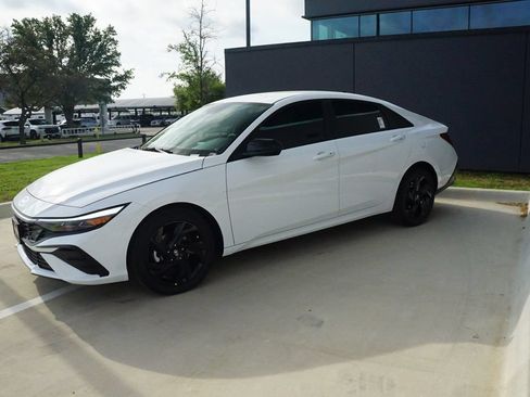 New 2026 Hyundai Elantra Sport FWD image 4
