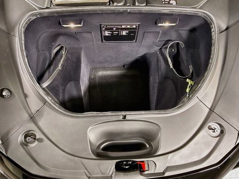 Used 2023 Ferrari F8 Tributo RWD image 25