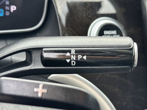 Used 2024 Mercedes-Benz GLC 300 image 21