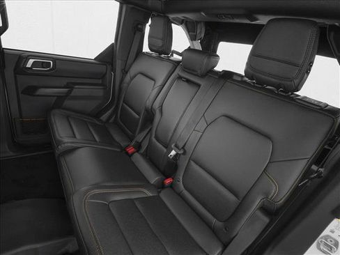 New 2026 Ford Bronco Badlands AWD/4WD image 9