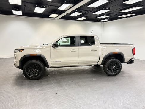 New 2026 GMC Canyon Elevation image 2