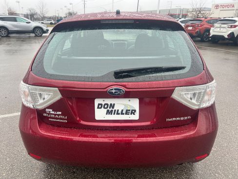 Used 2011 Subaru Impreza 2.5i image 6