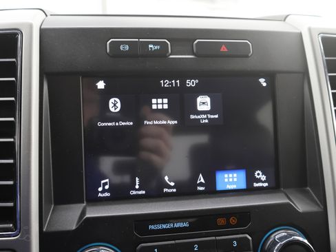 Used 2019 Ford F350 Lariat w/ Chrome Package image 48