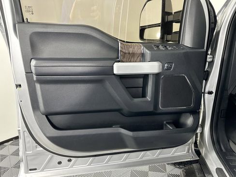 Used 2018 Ford F250 Lariat w/ Lariat Ultimate Package image 29