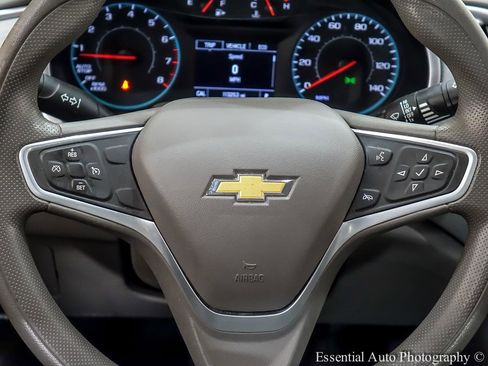 Used 2022 Chevrolet Malibu LS FWD image 18