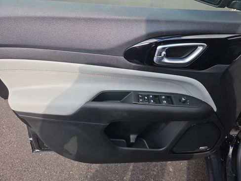 New 2026 Jeep Compass Limited w/ Sun, Sound & Navigation Group image 5