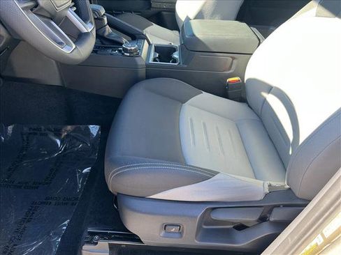 Certified 2025 Toyota Tacoma TRD Off-Road image 10