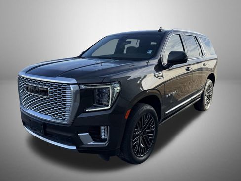 Used 2021 GMC Yukon Denali w/ Denali Premium Package image 1